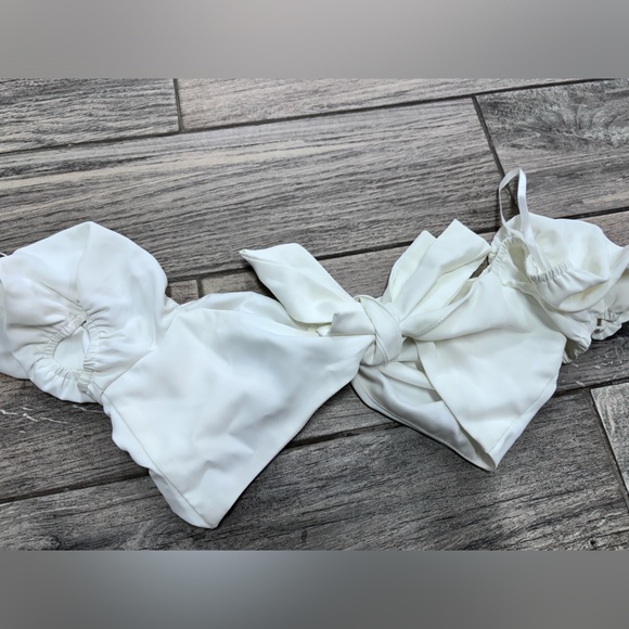 Back bow tie back with puff sleeve - Picture 4 of 5